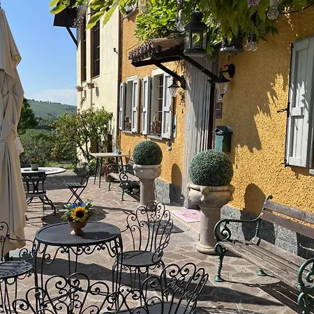 Bed & Breakfast La Casa Tra I Vigneti Montecalvo Versiggia